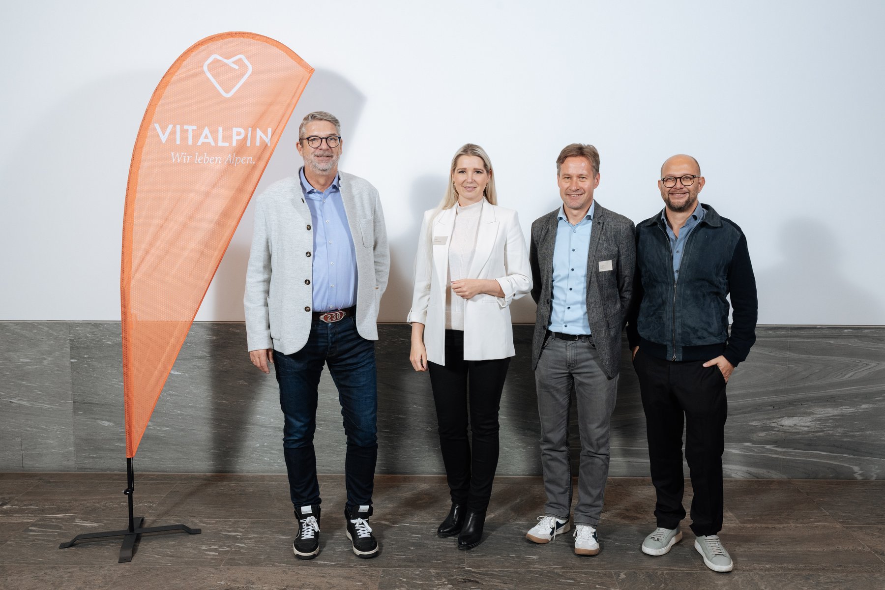 120 - VITALPIN-LichtraumFotostudio-120.JPG