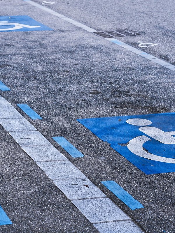 car-park-5104593_1280.jpg
